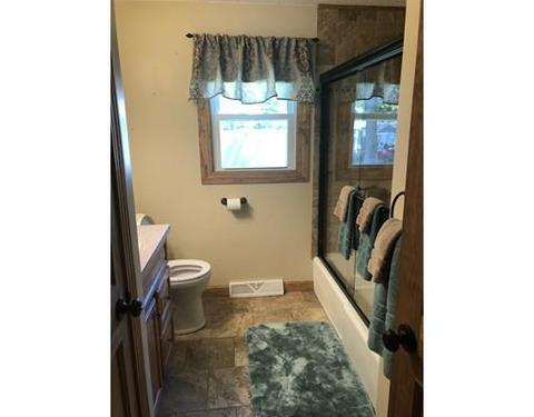 75 Labelle Dr, Springfield, MA 01129 photo 3