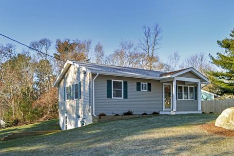 64 Maple St, Bourne, MA 02532 photo 1