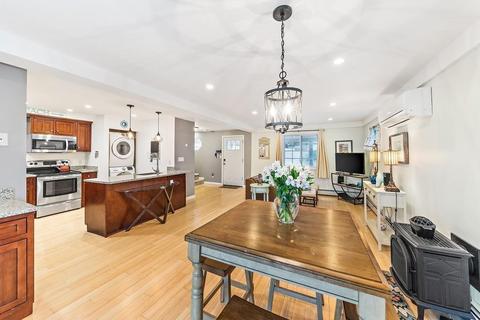 125 Hampton Cir, Hull, MA 02045 photo 5