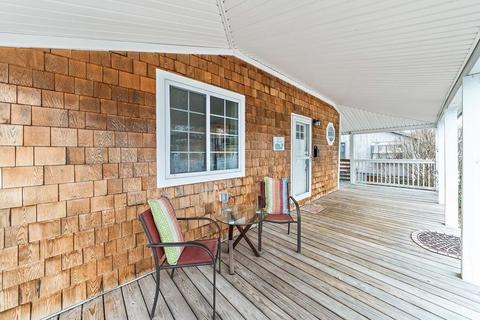 125 Hampton Cir, Hull, MA 02045 photo 1