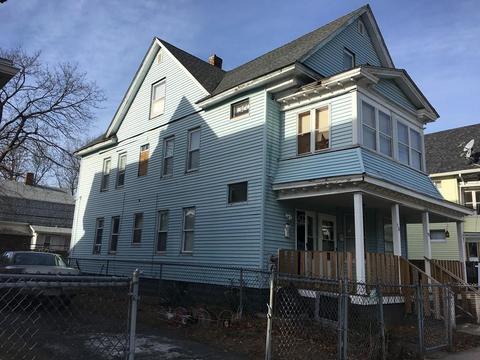 48 Rochelle St, Springfield, MA 01109 photo 3