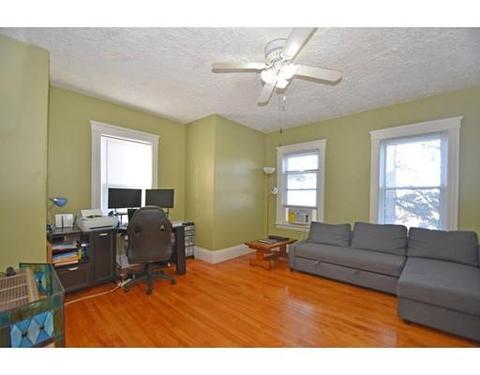 70 Everard St, Worcester, MA 01605 photo 3