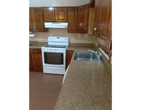8 Fourth St, Worcester, MA 01602 photo 5