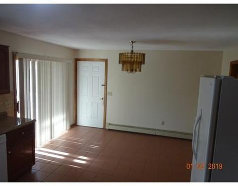 8 Fourth St, Worcester, MA 01602 photo 6