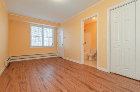 14 Blake St, Worcester, MA 01604 photo 16