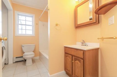 14 Blake St, Worcester, MA 01604 photo 10