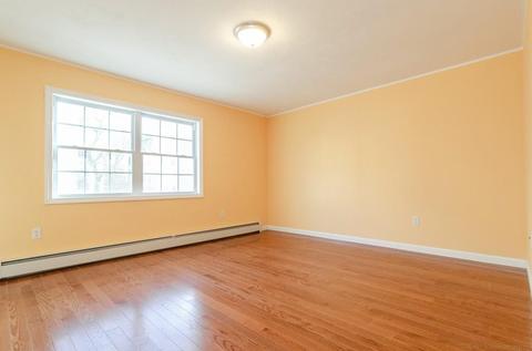 14 Blake St, Worcester, MA 01604 photo 14