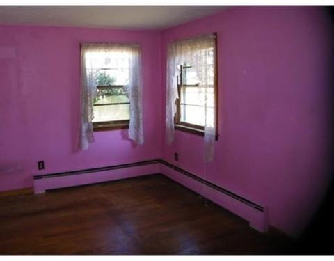 133 Oak St, Springfield, MA 01151 photo 4