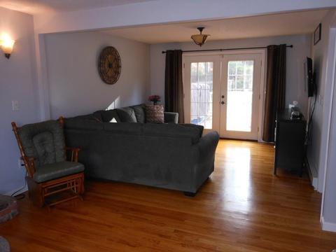 28 Pomeroy St, Easthampton, MA 01027 photo 10