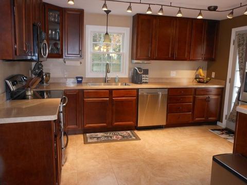 28 Pomeroy St, Easthampton, MA 01027 photo 8