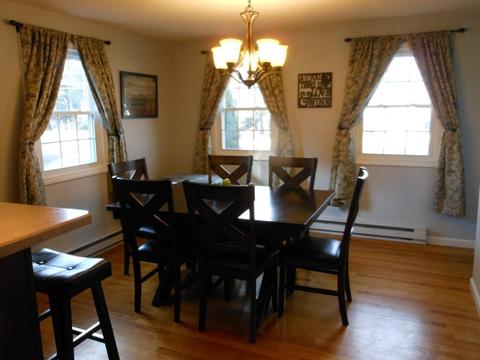 28 Pomeroy St, Easthampton, MA 01027 photo 6