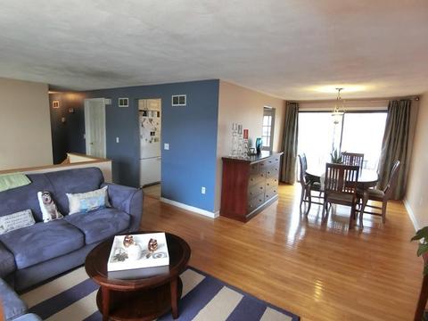 9 Burning Tree Rd, Natick, MA 01760 photo 2