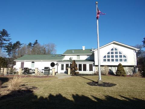 22 Taber St, Acushnet, MA 02743 photo 1