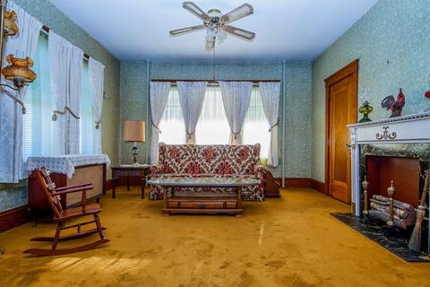 616 King Philip St, Fall River, MA 02724 photo 8