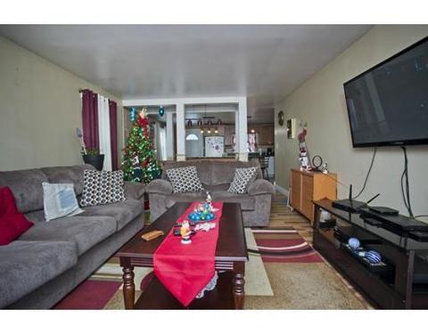 28 Barton St, Springfield, MA 01104 photo 8