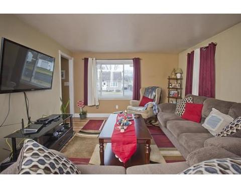 28 Barton St, Springfield, MA 01104 photo 10