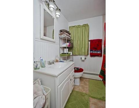 28 Barton St, Springfield, MA 01104 photo 15
