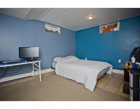 28 Barton St, Springfield, MA 01104 photo 19