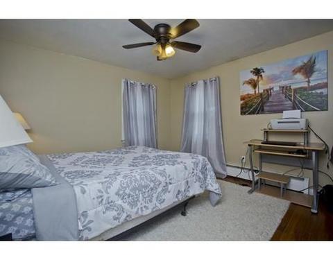 28 Barton St, Springfield, MA 01104 photo 12