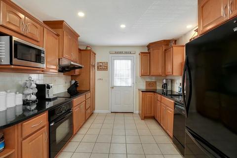 27 Chart Well Dr, Bourne, MA 02532 photo 7
