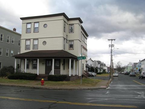 623 Grattan St, Chicopee, MA 01020 photo 1