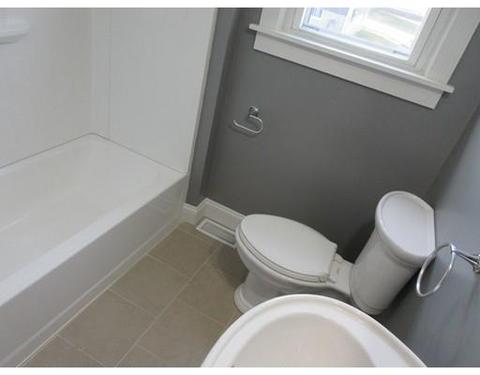 189 Mcgowan St, Fall River, MA 02723 photo 6