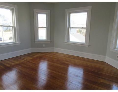 189 Mcgowan St, Fall River, MA 02723 photo 11