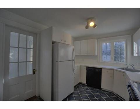 14 Lakeview Ave, Beverly, MA 01915 photo 6