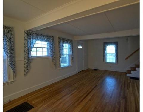 14 Lakeview Ave, Beverly, MA 01915 photo 9