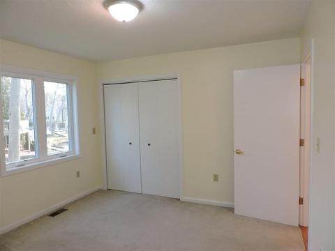 17 Wakefield Ave, Webster, MA 01570 photo 13