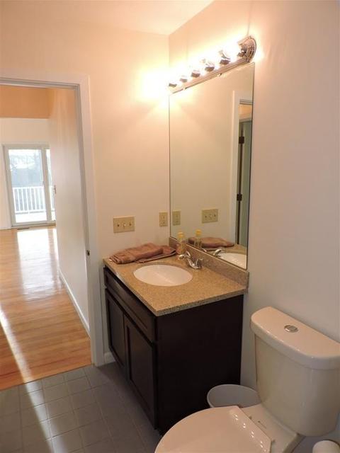 17 Wakefield Ave, Webster, MA 01570 photo 12