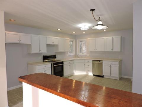17 Wakefield Ave, Webster, MA 01570 photo 8