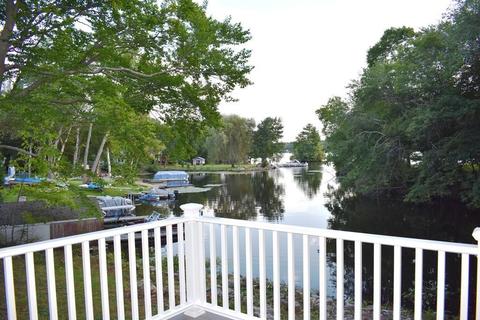 17 Wakefield Ave, Webster, MA 01570 photo 1