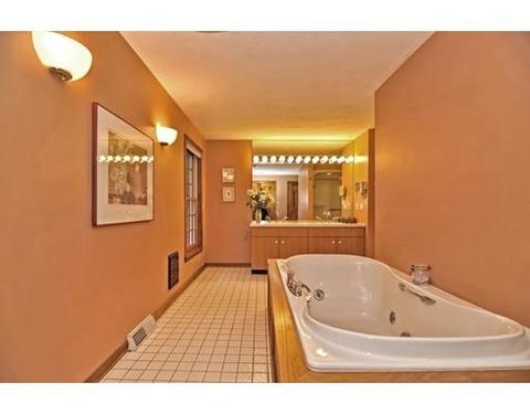 2 Sadler Rd, Upton, MA 01568 photo 19
