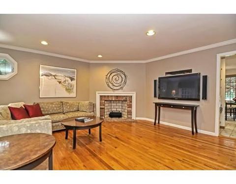 2 Sadler Rd, Upton, MA 01568 photo 5