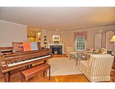2 Sadler Rd, Upton, MA 01568 photo 7
