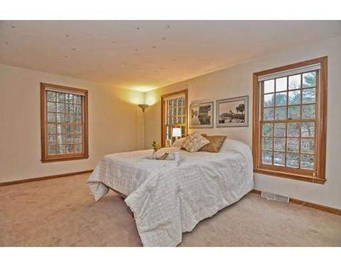 2 Sadler Rd, Upton, MA 01568 photo 15