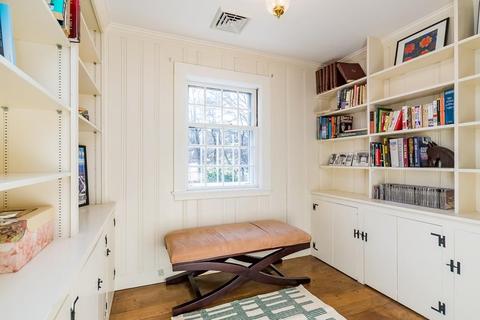 8 Pelham Rd, Weston, MA 02493 photo 22