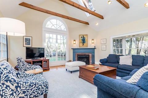 8 Pelham Rd, Weston, MA 02493 photo 6