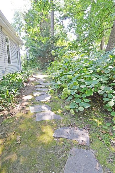 97 Overlook Dr, Springfield, MA 01118 photo 30