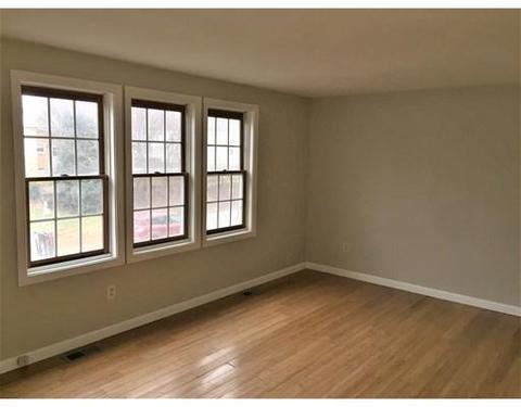 54 Corrine St, Worcester, MA 01604 photo 10