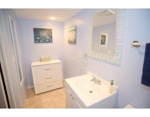 111 Mayher St, Springfield, MA 01104 photo 27
