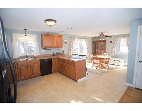 111 Mayher St, Springfield, MA 01104 photo 7