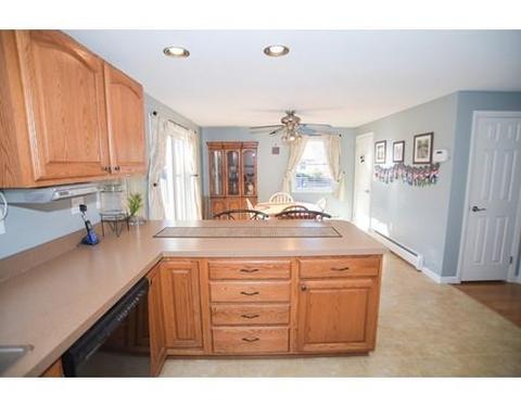 111 Mayher St, Springfield, MA 01104 photo 12