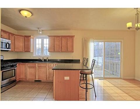 33 Whipple St, Worcester, MA 01607 photo 6