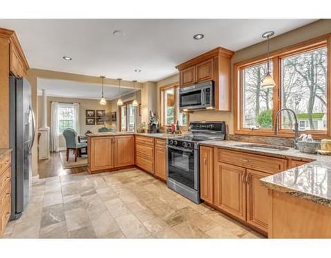 10 Shackford Rd, Reading, MA 01867 photo 11