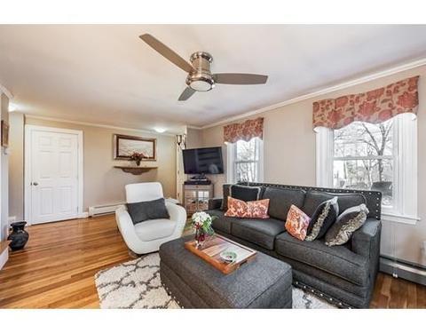 11 Reed St, Dedham, MA 02026 photo 4