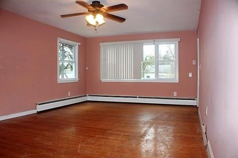 98 Bretton Rd, Springfield, MA 01119 photo 6
