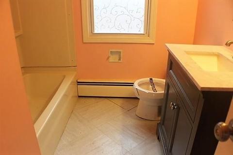 98 Bretton Rd, Springfield, MA 01119 photo 23