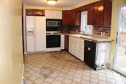 98 Bretton Rd, Springfield, MA 01119 photo 10